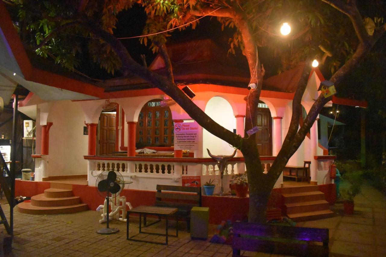Mitra Hostel 瓦加托 外观 照片