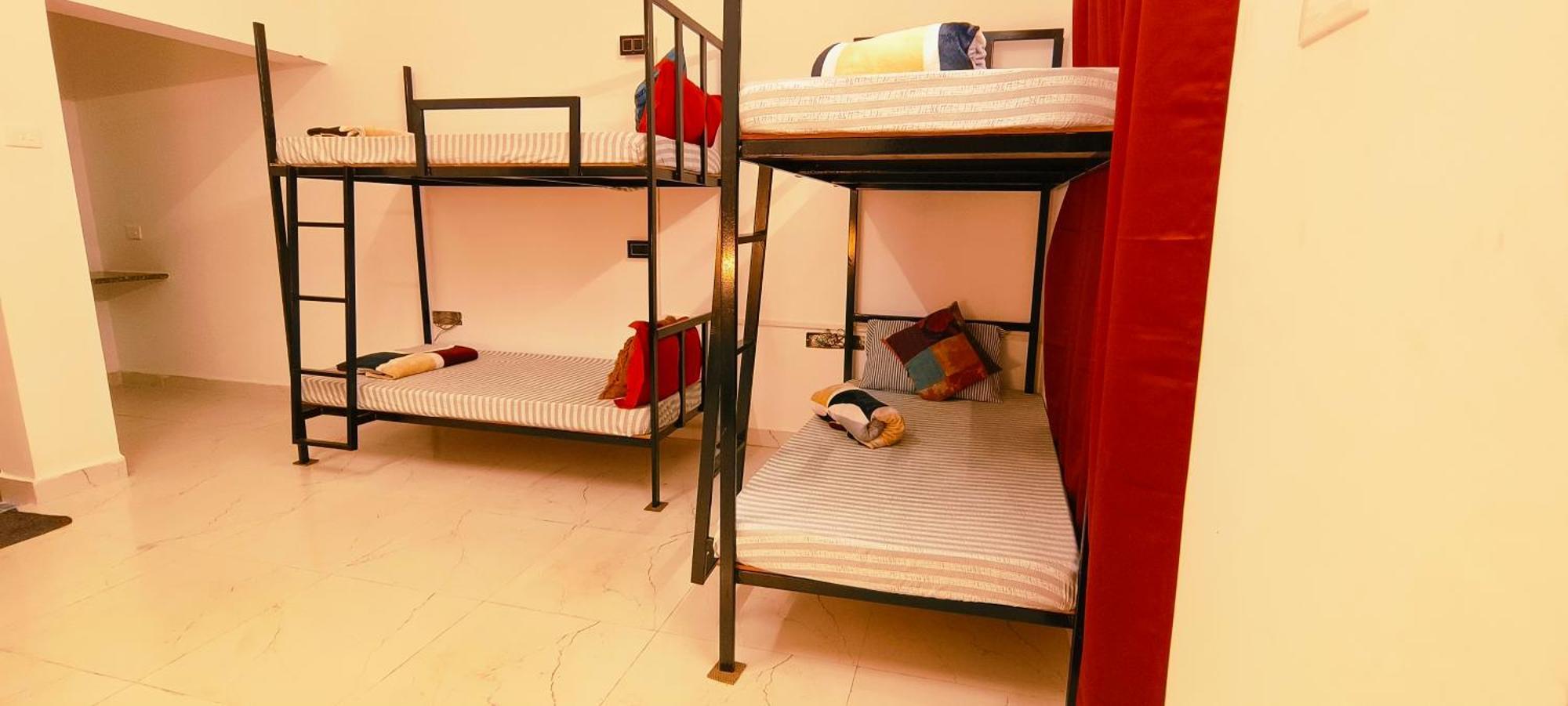 Mitra Hostel 瓦加托 外观 照片